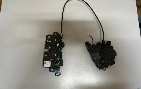 BMW iX Tailgate/trunk/boot lock/catch/latch UK985190904 UA795413704