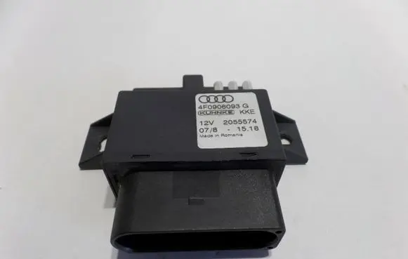 Audi A4 S4 B7 8E 8H Fuel injection pump control unit/module 4F0906093G