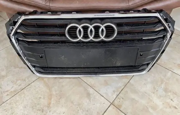 Audi A4 S4 B9 Front bumper upper radiator grill 8W0853651