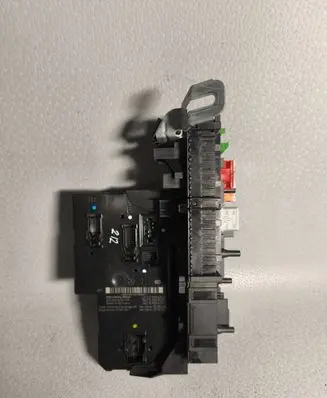 Mercedes-Benz E W212 SAM control unit 2129004901