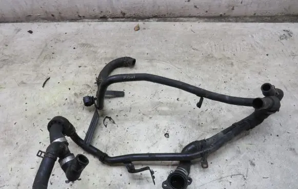 Skoda Octavia Mk3 (5E) Engine coolant pipe/hose