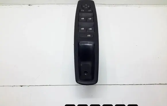 Renault Megane III Electric window control switch e30169