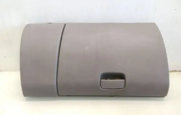 Subaru Forester SF Glove box