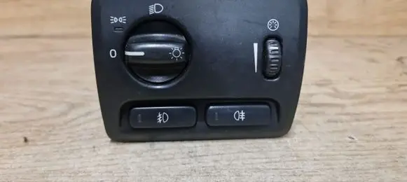 Volvo V70 Light switch 8691749