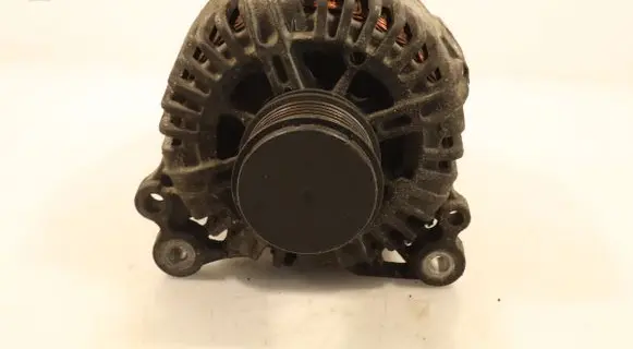 Volkswagen Golf V Generator/alternator 06F903023C