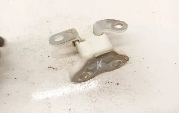 Toyota RAV 4 (XA30) Rear door lower hinge 