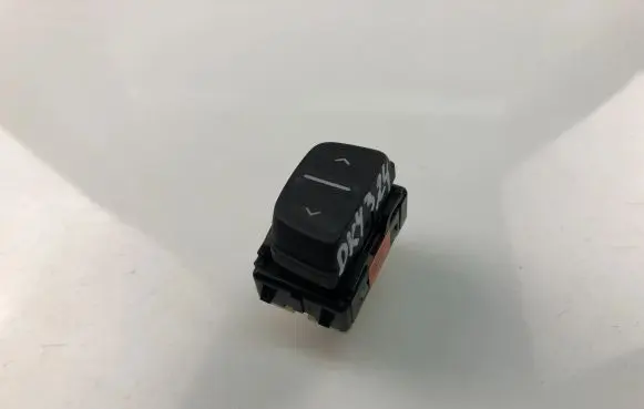 Dacia Sandero Other switches/knobs/shifts 254214937R
