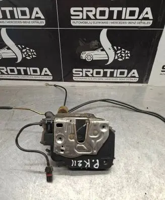 Mercedes-Benz E W211 Front door lock 2117200335