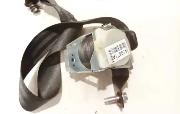 KIA Ceed Middle seatbelt (rear) 