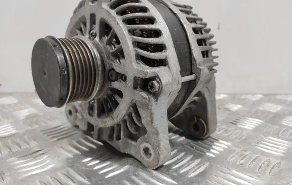 Renault Megane IV Generator/alternator 231003784R A003TX2681ZE