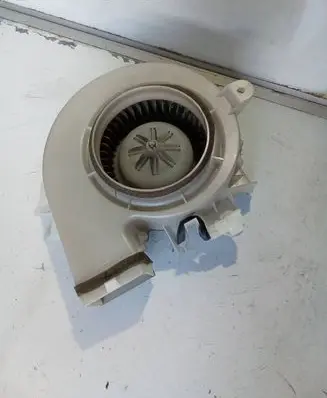 Lexus GS 300 350 430 450H Hybrid/electric vehicle battery fan G923030010