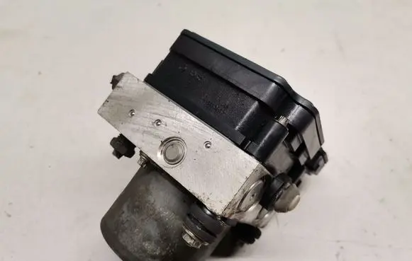 Opel Insignia B ABS Pump 84315513