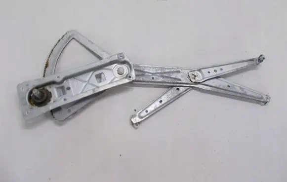Opel Corsa B Front door manual window regulator 