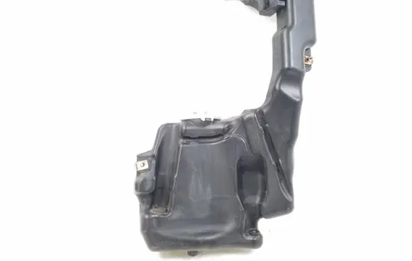 Mercedes-Benz CLS C218 X218 Windshield washer fluid reservoir/tank A2048602360
