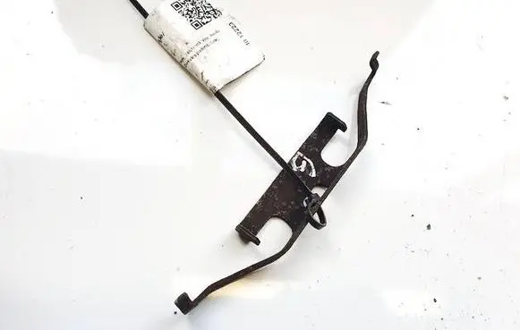 Volkswagen Touareg I Rear brake caliper 