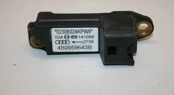 Audi A6 S6 C5 4B Airbag deployment crash/impact sensor 4B0959643B 141099 02306024KWW8