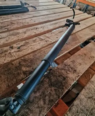 Volkswagen Touran III Tailgate strut 5TA827851B