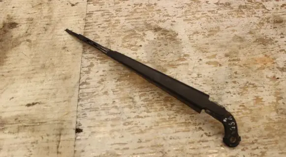 Volvo V50 Rear wiper blade 30753272