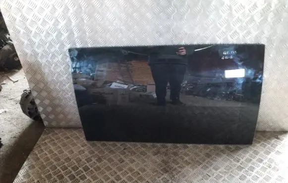 Chrysler Voyager Sliding door window/glass 