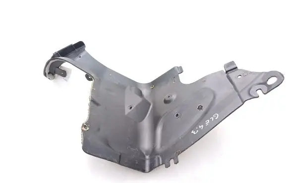 Mercedes-Benz GLE (W166 - C292) Other engine bay part A1666208401 66207501