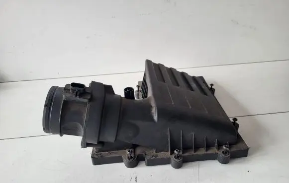 Volkswagen Tiguan Air filter box cover 03L906461A