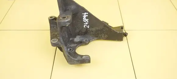 Subaru Forester SG Engine mounting bracket 24SP44