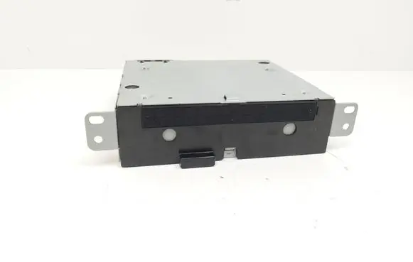Radio/CD/DVD/GPS head unit