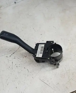 Skoda Fabia Mk1 (6Y) Indicator stalk 8L0953513 202852ATW