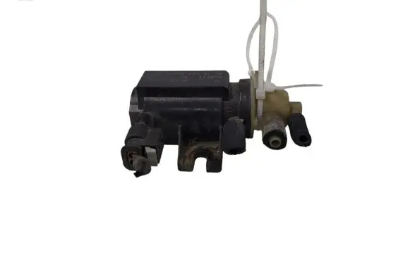 Mercedes-Benz C W204 Turbo solenoid valve A0091533128 70078208