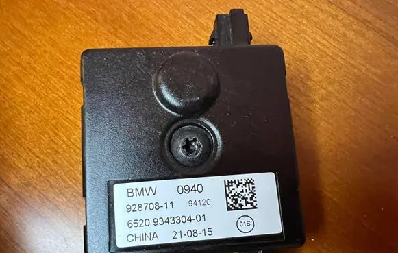 BMW X5M F85 Aerial antenna amplifier 9343304 92870811
