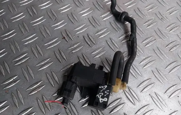 Audi A4 S4 B8 8K Valve vacuum 8K0906627 4010835A 330800515