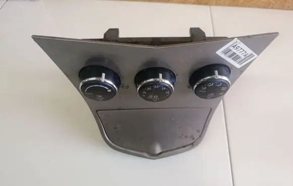 Chrysler Sebring (ST-22 - JR) Climate control unit P5S118T15AF
