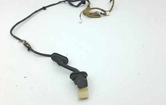 Mitsubishi Pajero Rear door wiring loom 