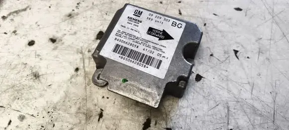 Opel Zafira A Airbag control unit/module 330518650