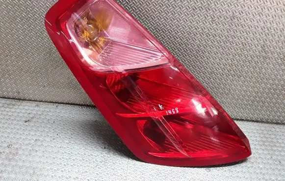 Fiat Punto (188) Rear/tail lights 27460102