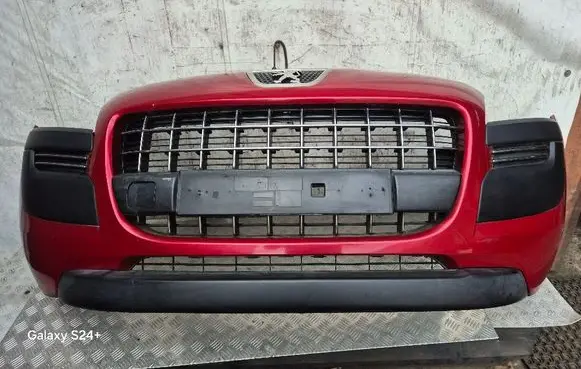 Peugeot 3008 I Front bumper 9685625877 9684345077 9685628677