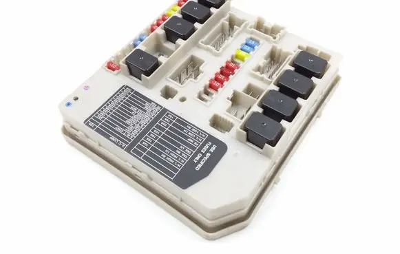 Nissan Note (E11) Fuse module 284B7AX62A