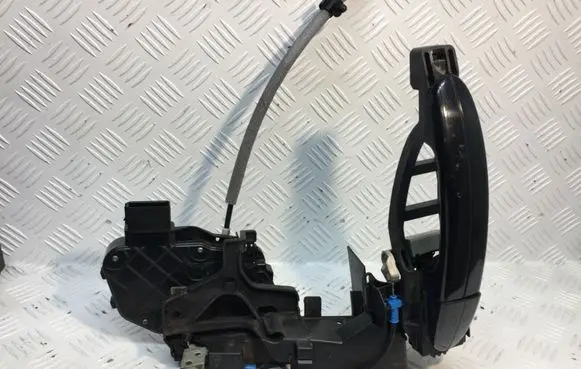 Ford Mondeo MK IV Front door lock 8M2A-R21813-CA