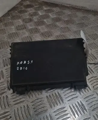 Opel Corsa D Fuse box cover 13246936