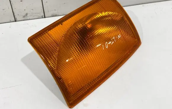Volkswagen II LT Front indicator light 67733150 701539
