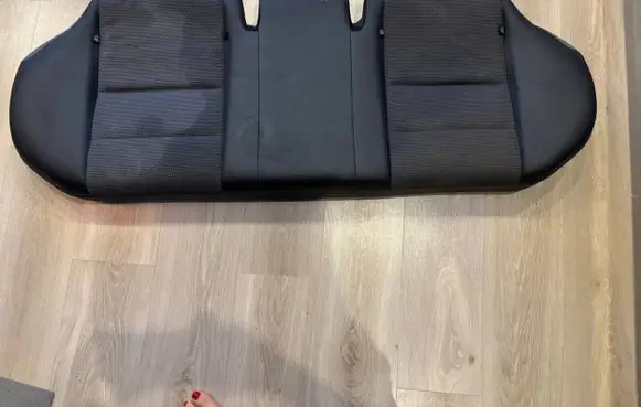 Rear seat
