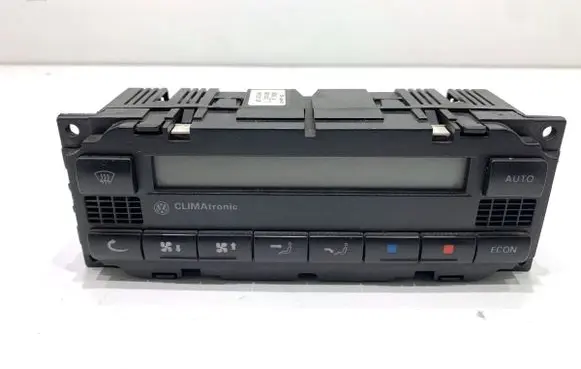 Volkswagen PASSAT B5.5 Interior fan control switch 
