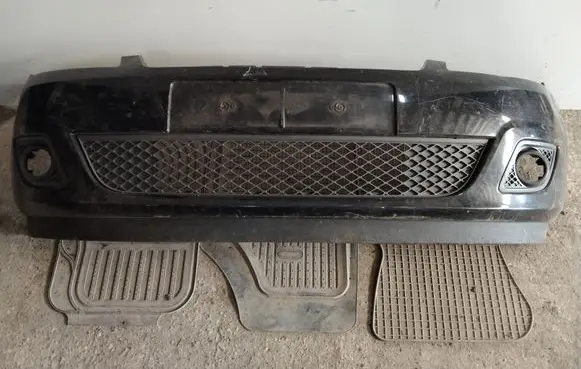 Ford C-MAX I Front bumper