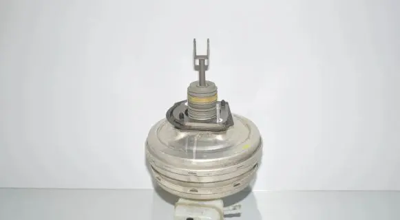 BMW 5 GT F07 Brake booster 6786685 6790454
