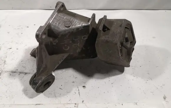 Audi A6 S6 C4 4A Engine mounting bracket 4A0399114F