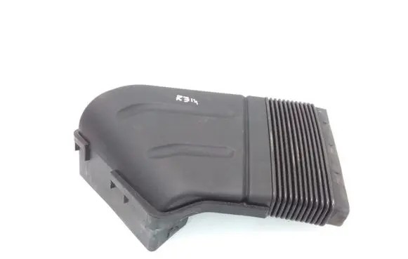 Audi A4 S4 B7 8E 8H Air intake duct part 8E0129617D