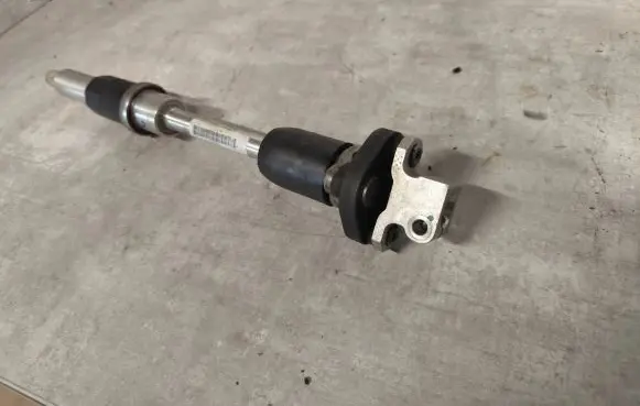 BMW X5 F15 Steering column universal joint 6864137 32686413701 1201059188