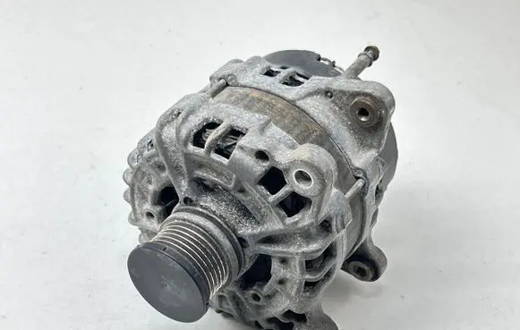 Skoda Octavia Mk3 (5E) Generator/alternator 03L903023M 0125811008