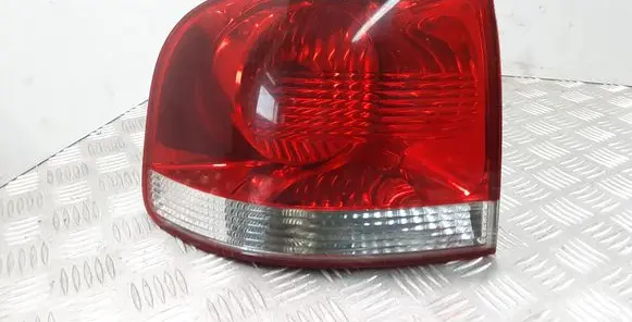Volkswagen Touareg I Rear/tail lights 7L6945257