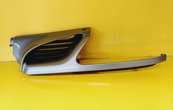 Renault Scenic I Front grill 7700834200